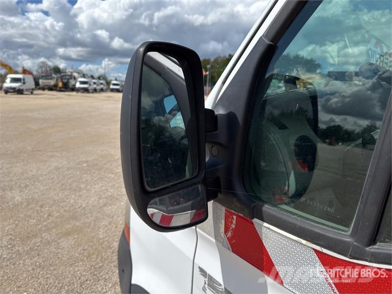 Renault Master DCI120 Vehicule Utilitaire Cargo Van (Inope شاحنة مقفلة