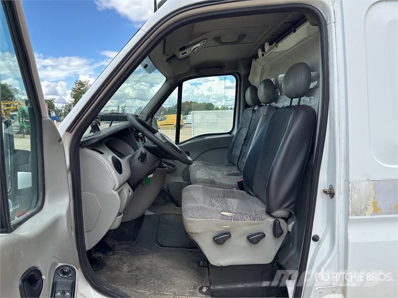 Renault Master DCI120 Vehicule Utilitaire Cargo Van (Inope شاحنة مقفلة