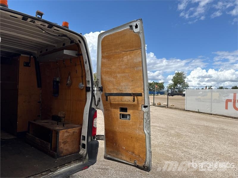 Renault Master DCI120 Vehicule Utilitaire Cargo Van (Inope شاحنة مقفلة