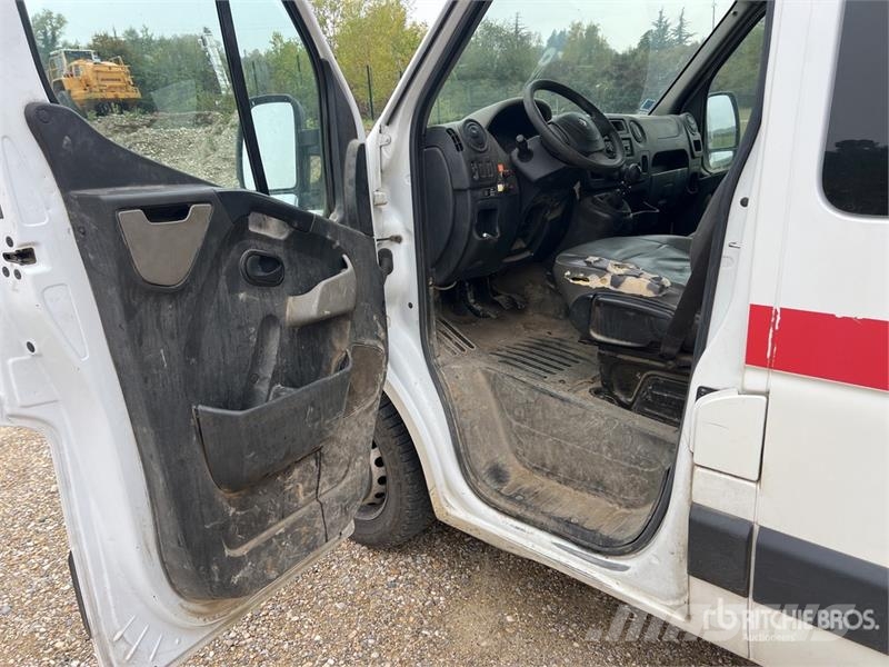Renault Master dCi125 Vehicule Utilitaire Cargo Van شاحنة مقفلة