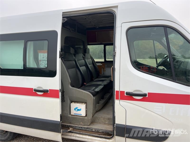 Renault Master dCi125 Vehicule Utilitaire Cargo Van شاحنة مقفلة