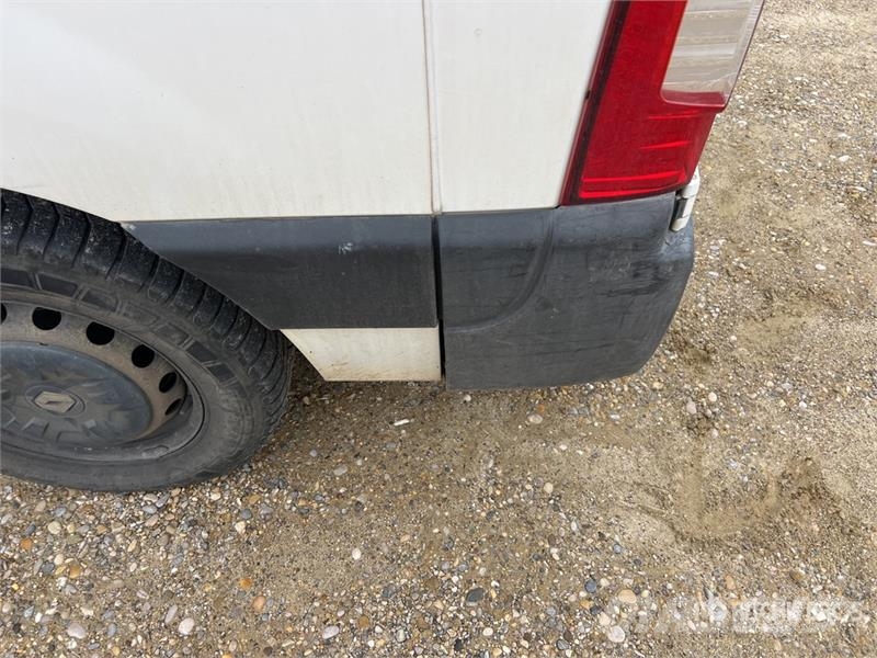 Renault Master dCi125 Vehicule Utilitaire Cargo Van شاحنة مقفلة