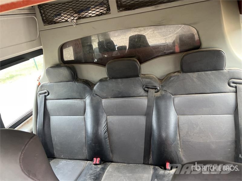 Renault Master dCi125 Vehicule Utilitaire Cargo Van شاحنة مقفلة