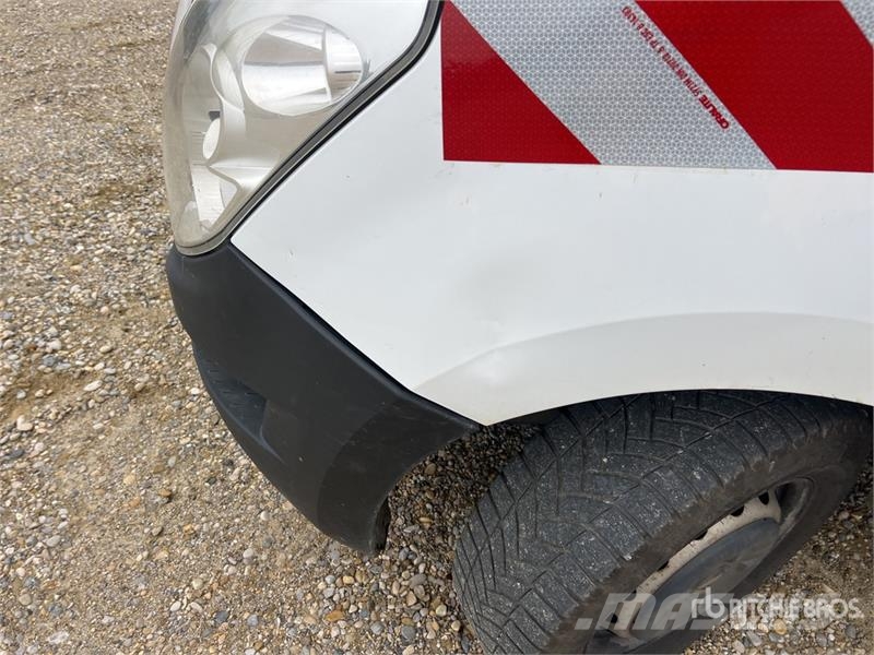 Renault Master dCi125 Vehicule Utilitaire Cargo Van شاحنة مقفلة