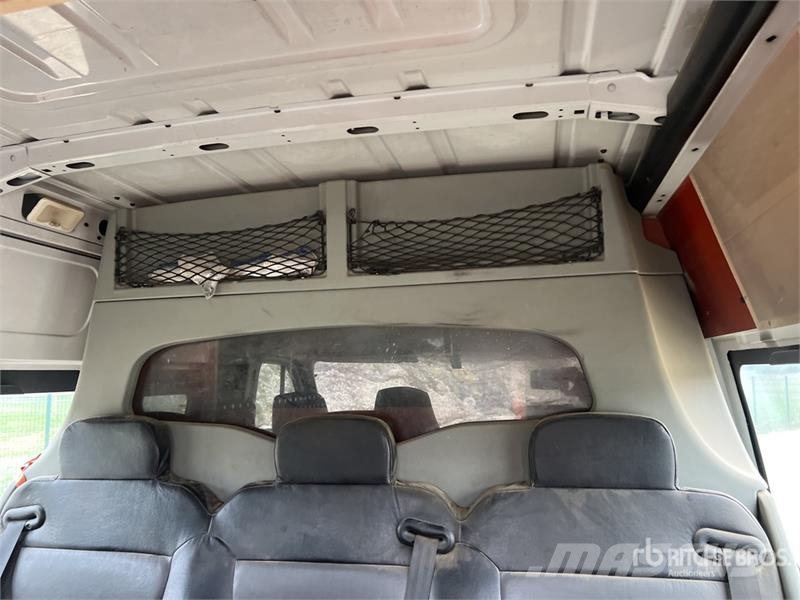 Renault Master dCi125 Vehicule Utilitaire Cargo Van شاحنة مقفلة