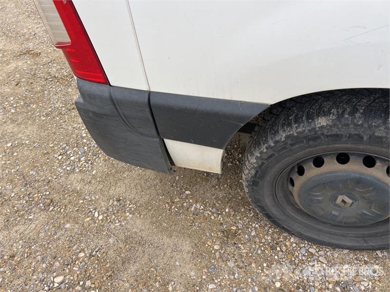 Renault Master dCi125 Vehicule Utilitaire Cargo Van شاحنة مقفلة