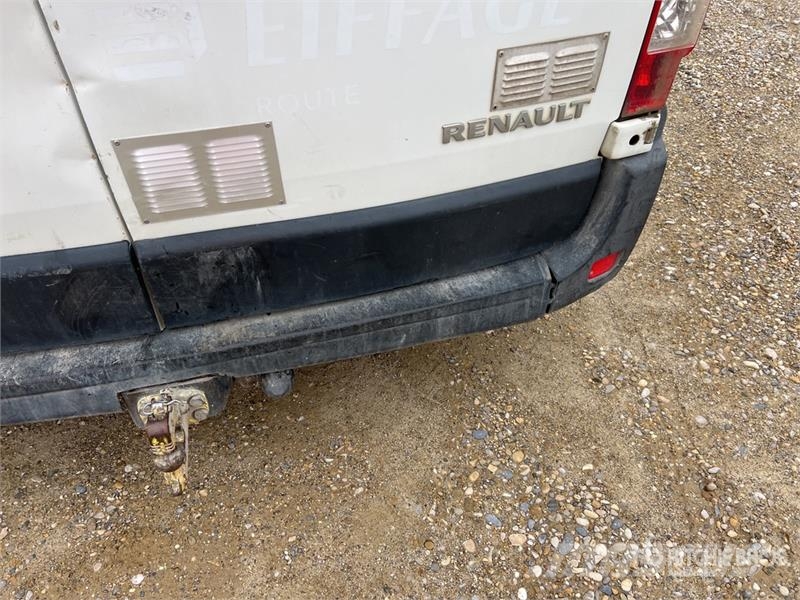 Renault Master dCi125 Vehicule Utilitaire Cargo Van شاحنة مقفلة