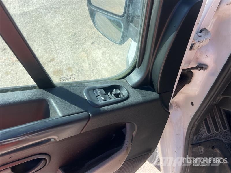 Renault Master DCI125 Vehicule Utilitaire Cargo Van Krovininiai furgonai