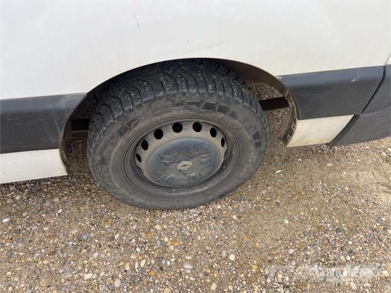Renault Master dCi125 Vehicule Utilitaire Cargo Van شاحنة مقفلة