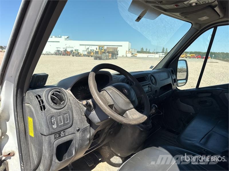 Renault Master dCi125 Vehicule Utilitaire Cargo Van (Inope Dodávky