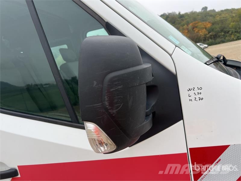 Renault Master dCi125 Vehicule Utilitaire Cargo Van شاحنة مقفلة