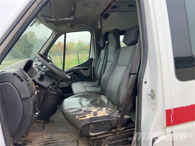Renault Master dCi125 Vehicule Utilitaire Cargo Van شاحنة مقفلة