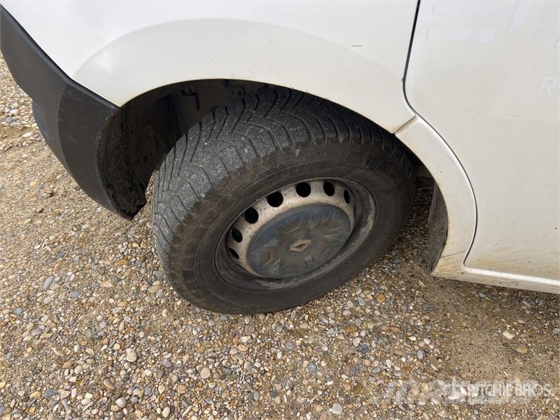 Renault Master dCi125 Vehicule Utilitaire Cargo Van شاحنة مقفلة