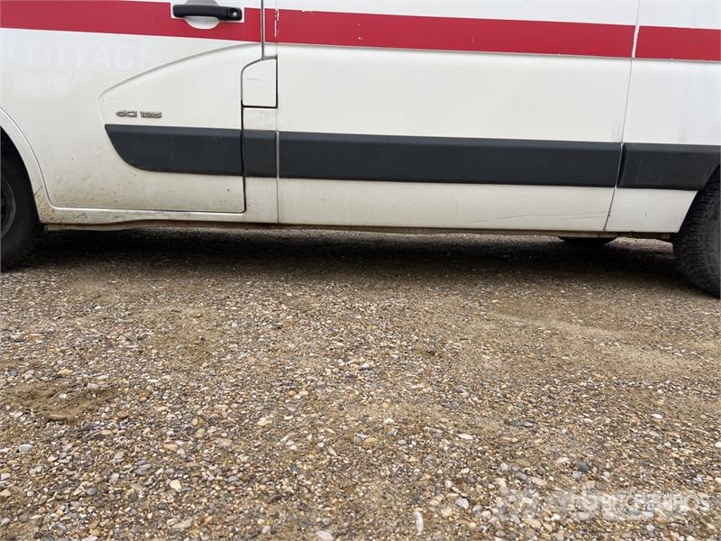 Renault Master dCi125 Vehicule Utilitaire Cargo Van شاحنة مقفلة