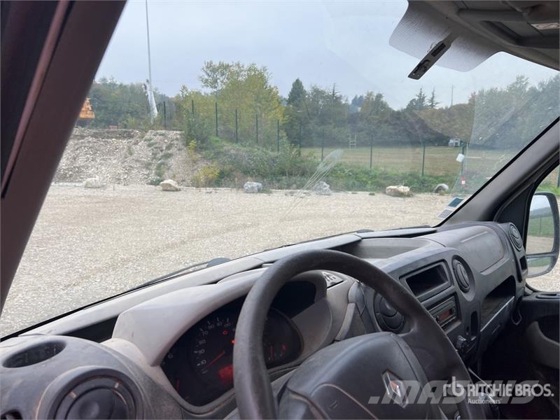 Renault Master dCi125 Vehicule Utilitaire Cargo Van شاحنة مقفلة