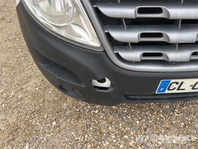 Renault Master dCi125 Vehicule Utilitaire Cargo Van شاحنة مقفلة