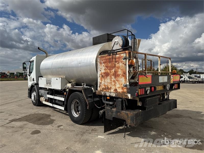 Renault Mauguin Repandeuse 9000 L on Renault Premium 320 タンカートラック