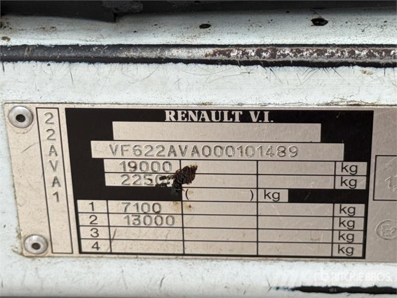 Renault Mauguin Repandeuse 9000 L on Renault Premium 320 タンカートラック
