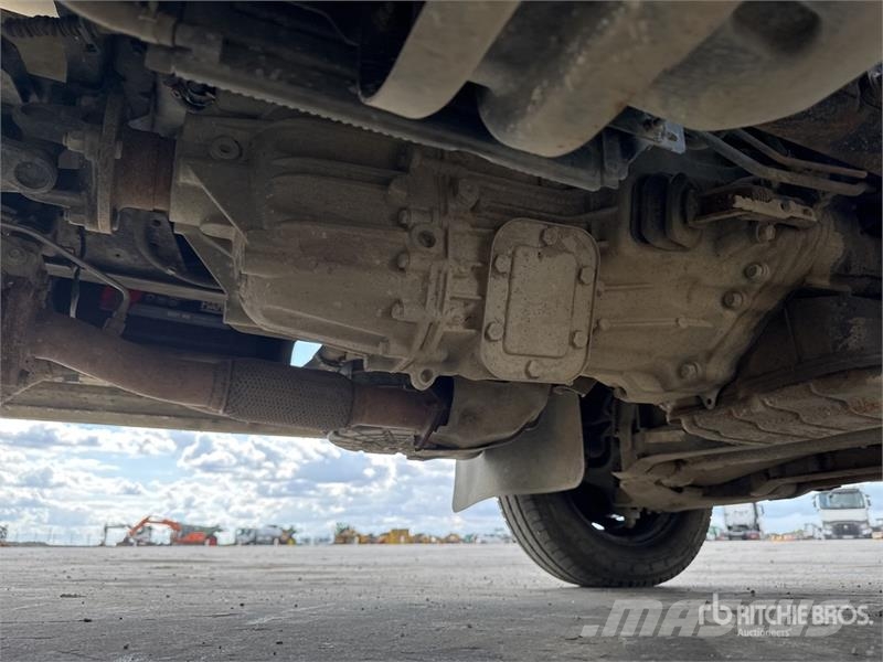 Renault Maxity 140 DXi Camion Benne Dump Truck Lastbiler med tip