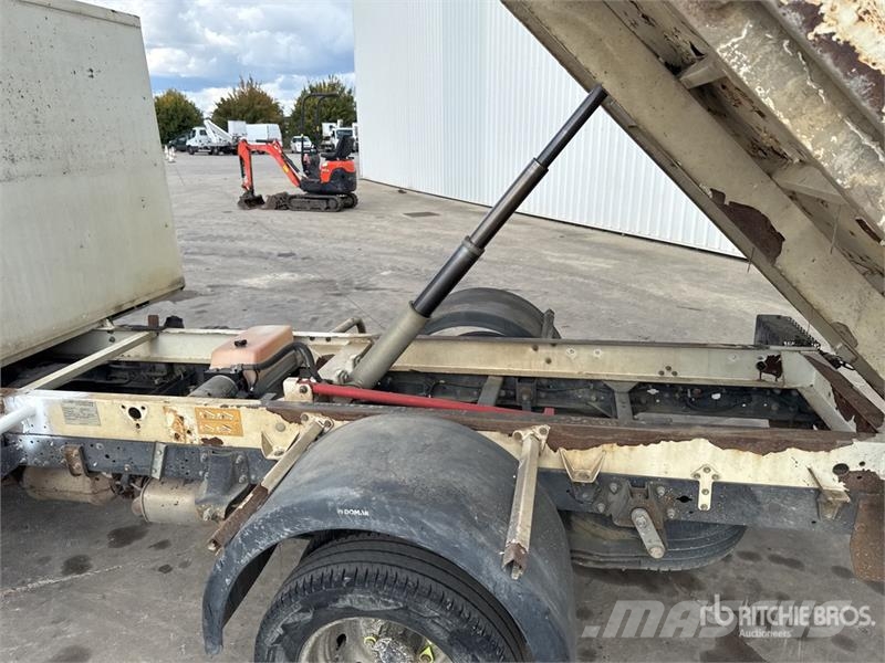 Renault Maxity 140 DXi Camion Benne Dump Truck Lastbiler med tip