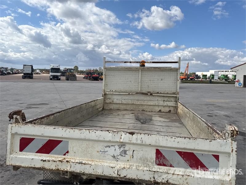 Renault Maxity 140 DXi Camion Benne Dump Truck Lastbiler med tip