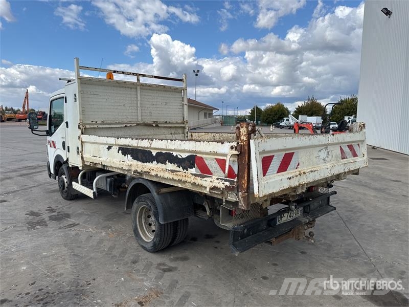 Renault Maxity 140 DXi Camion Benne Dump Truck Lastbiler med tip
