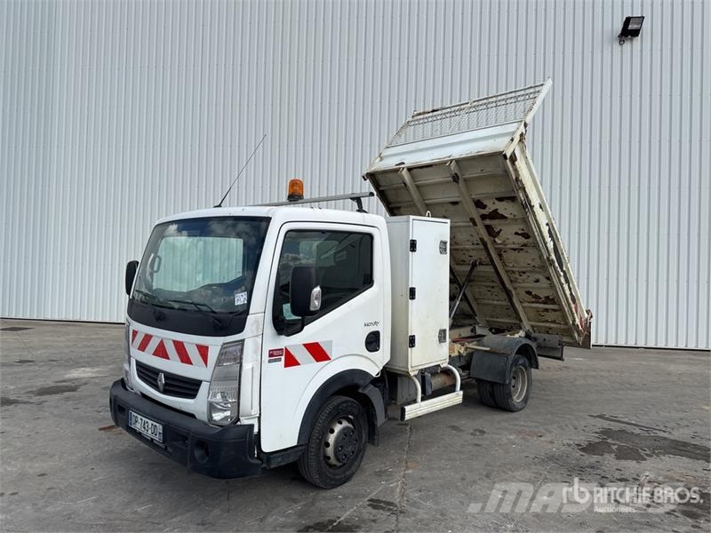 Renault Maxity 140 DXi Camion Benne Dump Truck Lastbiler med tip
