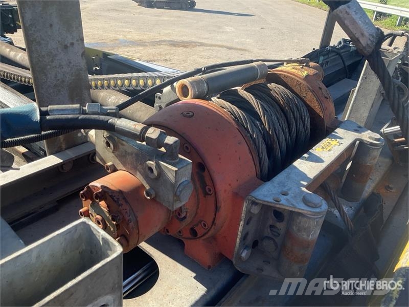 Renault MDA3C 4x2 Crane Tow Truck Carroattrezzi