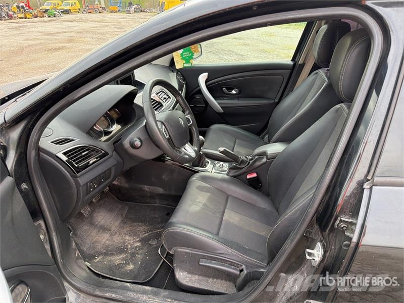 Renault Megane Automobile (Inoperable) Automobili