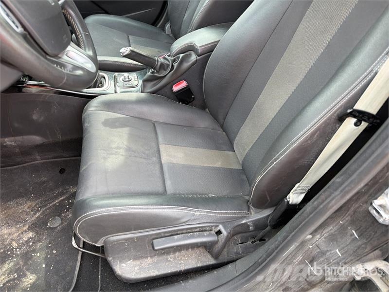Renault Megane Automobile (Inoperable) Automobili