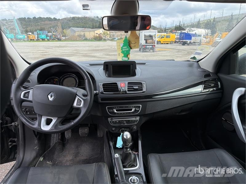 Renault Megane Automobile (Inoperable) Automobili