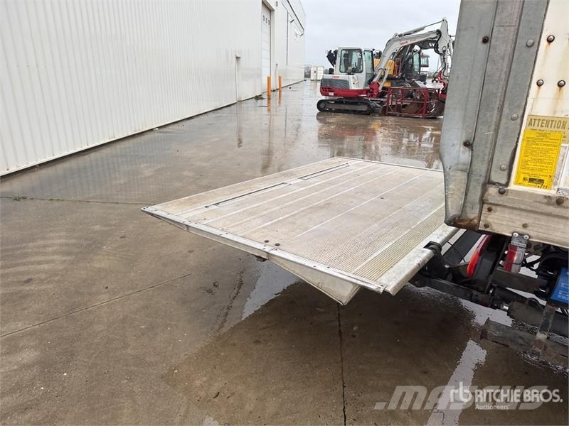 Renault Midlum 220 DXi 4x2 Van Truck Camiones caja cerrada
