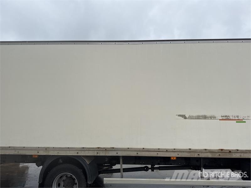 Renault Midlum 220 DXi 4x2 Van Truck Camiones caja cerrada