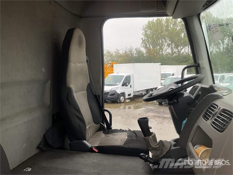 Renault Midlum 270Dxi 4x2 Flatbed Truck Flatbed / Dropside trucks