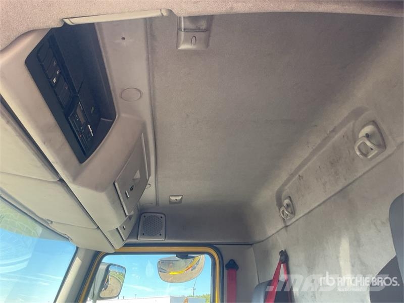 Renault Midlum 4x2 Crane Tow Truck Sleepwagens