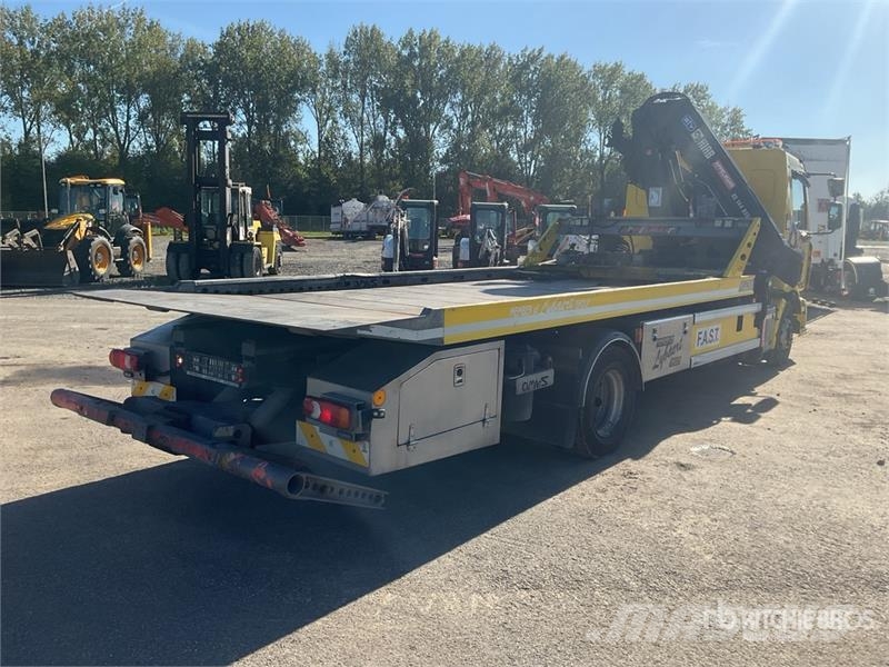 Renault Midlum 4x2 with Crane Tow Truck Bergungsfahrzeuge