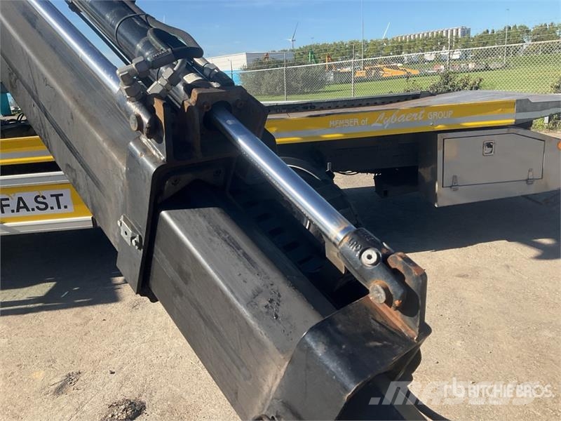 Renault Midlum 4x2 with Crane Tow Truck Bergungsfahrzeuge