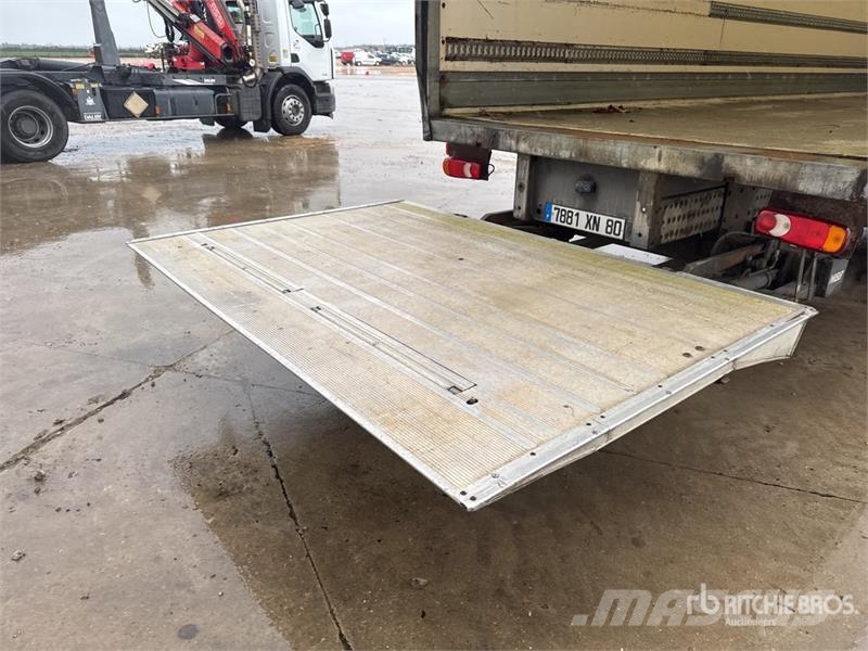 Renault Midlum Camion Fourgon 220 DXi 4x2 Van Truck ボックスボディー、ウイング、箱車