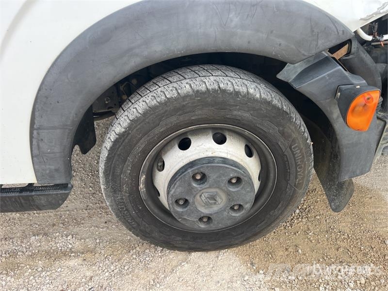 Renault MT182AZ 18 m on Renault F241 Camion Nacelle Bucket Avtokošare