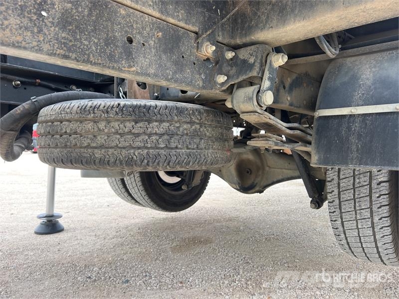 Renault MT182AZ 18 m on Renault F241 Camion Nacelle Bucket Avtokošare
