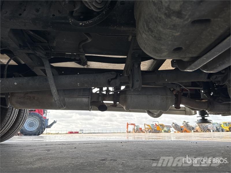 Renault MX 200 DS 20 m on Renault Maxity 120 DXi 4x2 Camio Camion nacelle