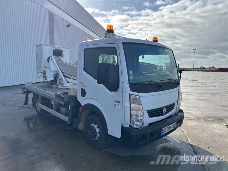 Renault MX 200 DS 20 m on Renault Maxity 120 DXi 4x2 Camio Camion nacelle