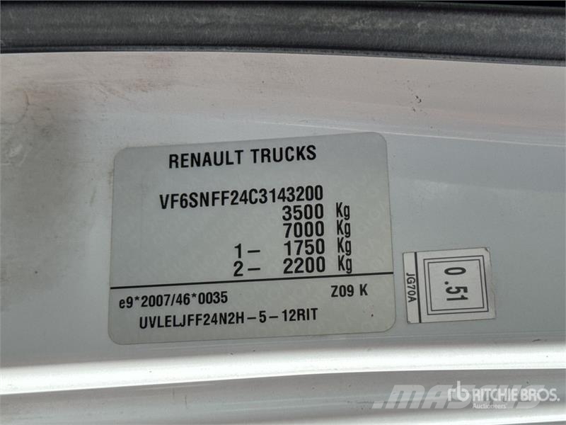 Renault MX 200 DS 20 m on Renault Maxity 120 DXi 4x2 Camio Camion nacelle