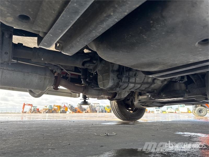 Renault MX 200 DS 20 m on Renault Maxity 120 DXi 4x2 Camio Camion nacelle