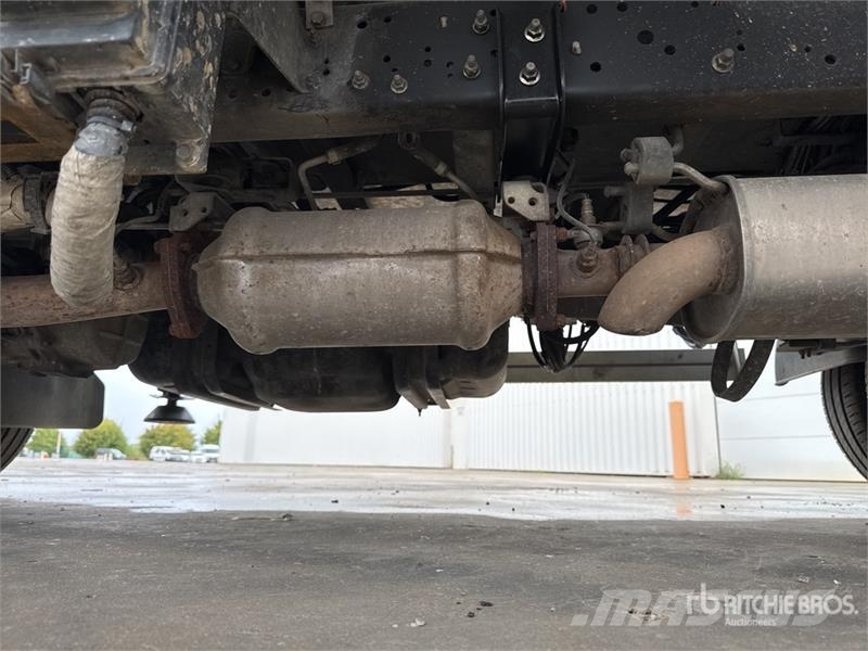 Renault MX 200 DS 20 m on Renault Maxity 120 DXi 4x2 Camio Camion nacelle
