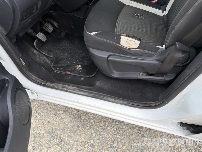 Renault New-kangoo Automobile Cars