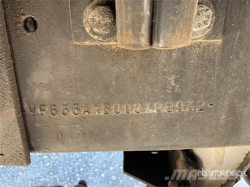 Renault Palfinger PK15500 on Renault Kerax 260 4x2 Dump T Crane trucks