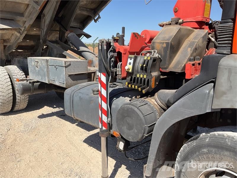 Renault Palfinger PK15500 on Renault Kerax 260 4x2 Dump T Crane trucks