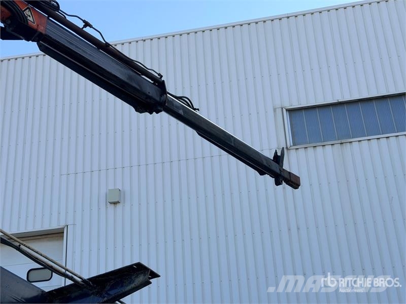 Renault Palfinger PK4501 2600 kg on  Renault Premium 4x2 C Kranwagen