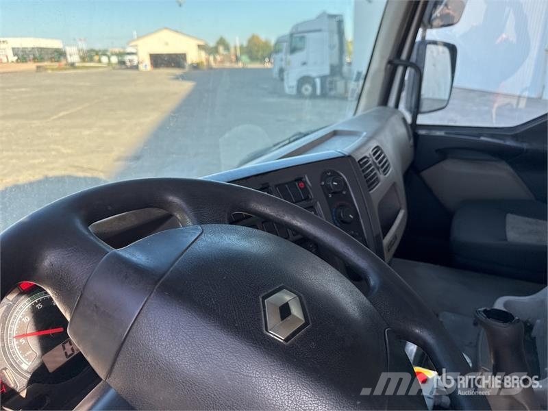 Renault Palfinger PK4501 2600 kg on  Renault Premium 4x2 C Kranwagen